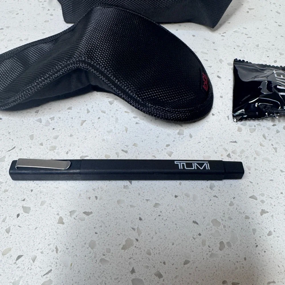 TUMI for Delta Black Ballistic Nylon Airline Amenity Kit Travel Pouch‎ Set